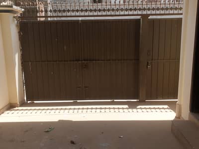 Lower portion available for rent in zikriya town