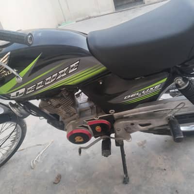 Hola 125 deluxe model 16 Pindi number