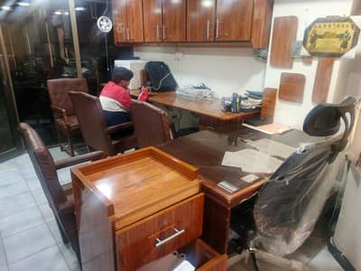 Co Working Space available /Room & work station for Team and indivi