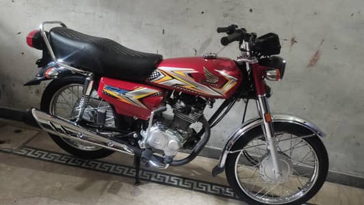 Honda 125 model 2025 pka showroom condition 03204362065