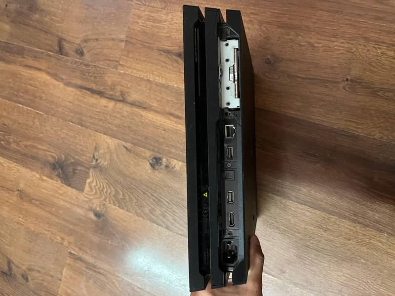 PS4 pro 4