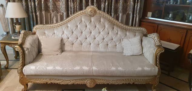 Dewan Sofa With Side Tables