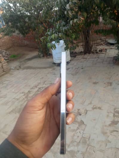 realme 12 plus pro 5g 10/10 condition 65w charger box complete 