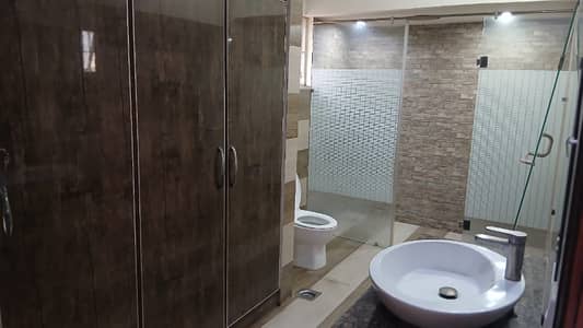 1 kanal upper portion for rent available in Valencia Housing Society Lahore Bijli Pani gas available