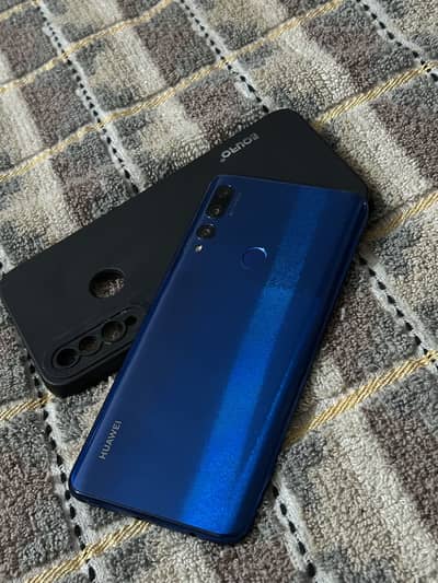 Huawei y9 prime 2019 | 4gb/128gb with box (Pta approved)