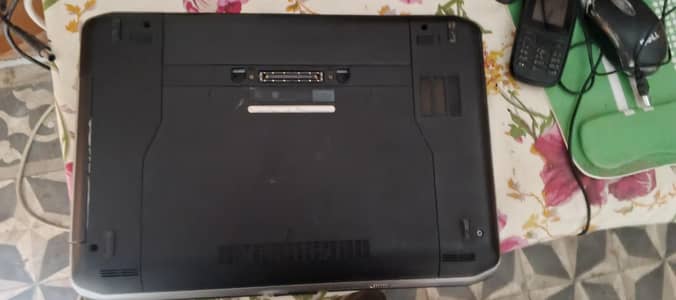 USED DELL LAPTOP i5  10/10 condition
