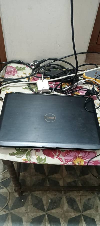 USED DELL LAPTOP i5  10/10 condition