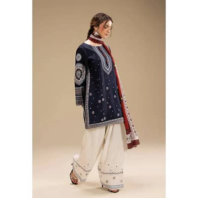 Premium Winter Stitched DASTAAN 3PC Embroidered Suit – DHA Lahore