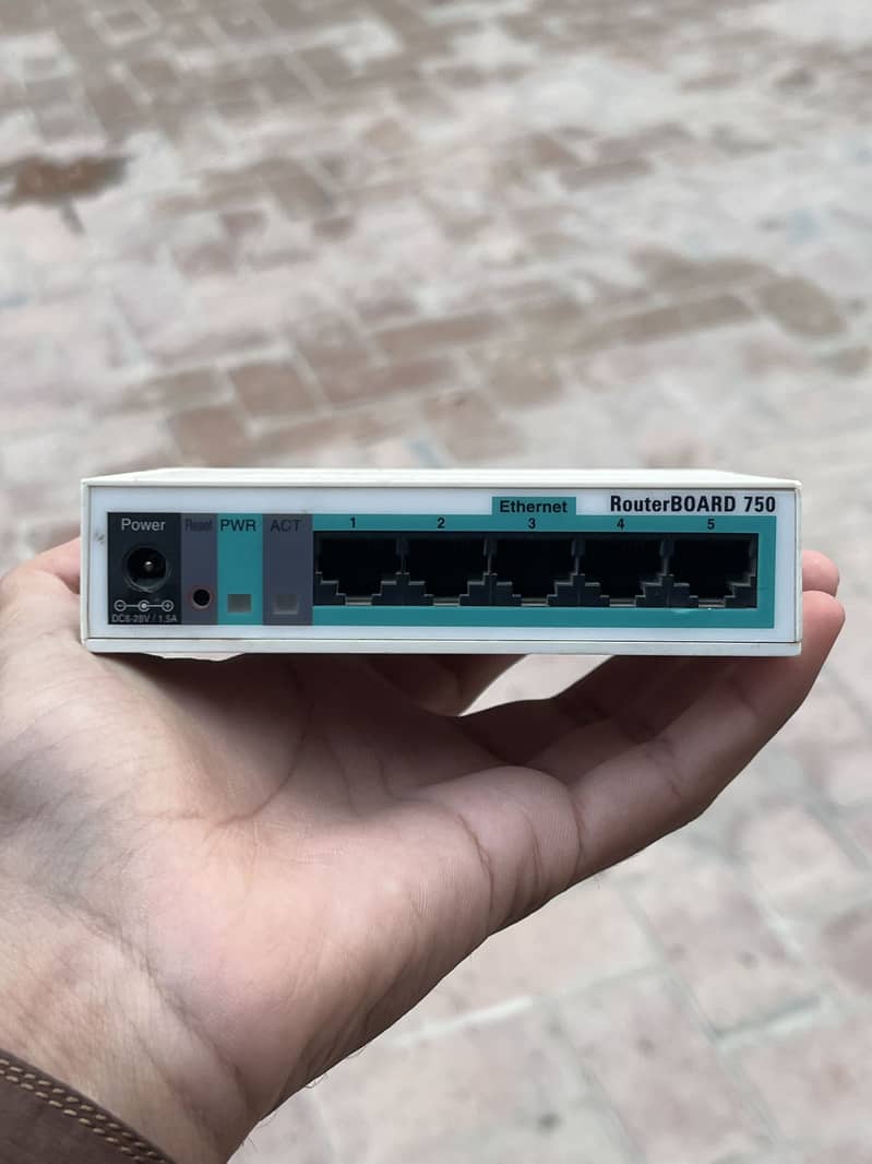 Microtik Rb750 2