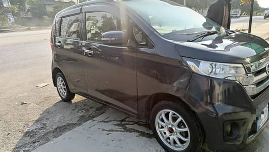 Nissan dayz. 2013 model 2017 import push start 660cc