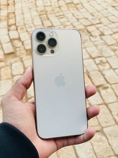 Iphone 13 pro max 128GB Health 89% Water pack Total geniun