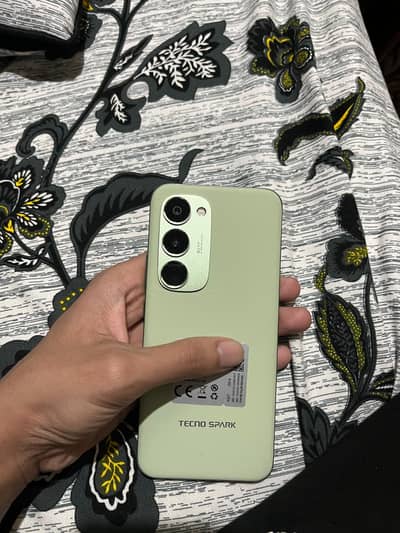 tecno spark 40 pro+