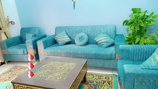 New Sofa Set with slight usage of 2 months