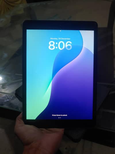 ipad 8th generation 32Gb 10/10 lush Condition Al ok not a single fault