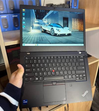 Lenovo Thinkpad T470 Core i5 6th Genration(Ram 8GB + SSD 256GB)Full HD