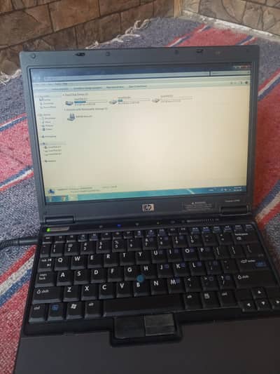 laptop for sale this is Good working