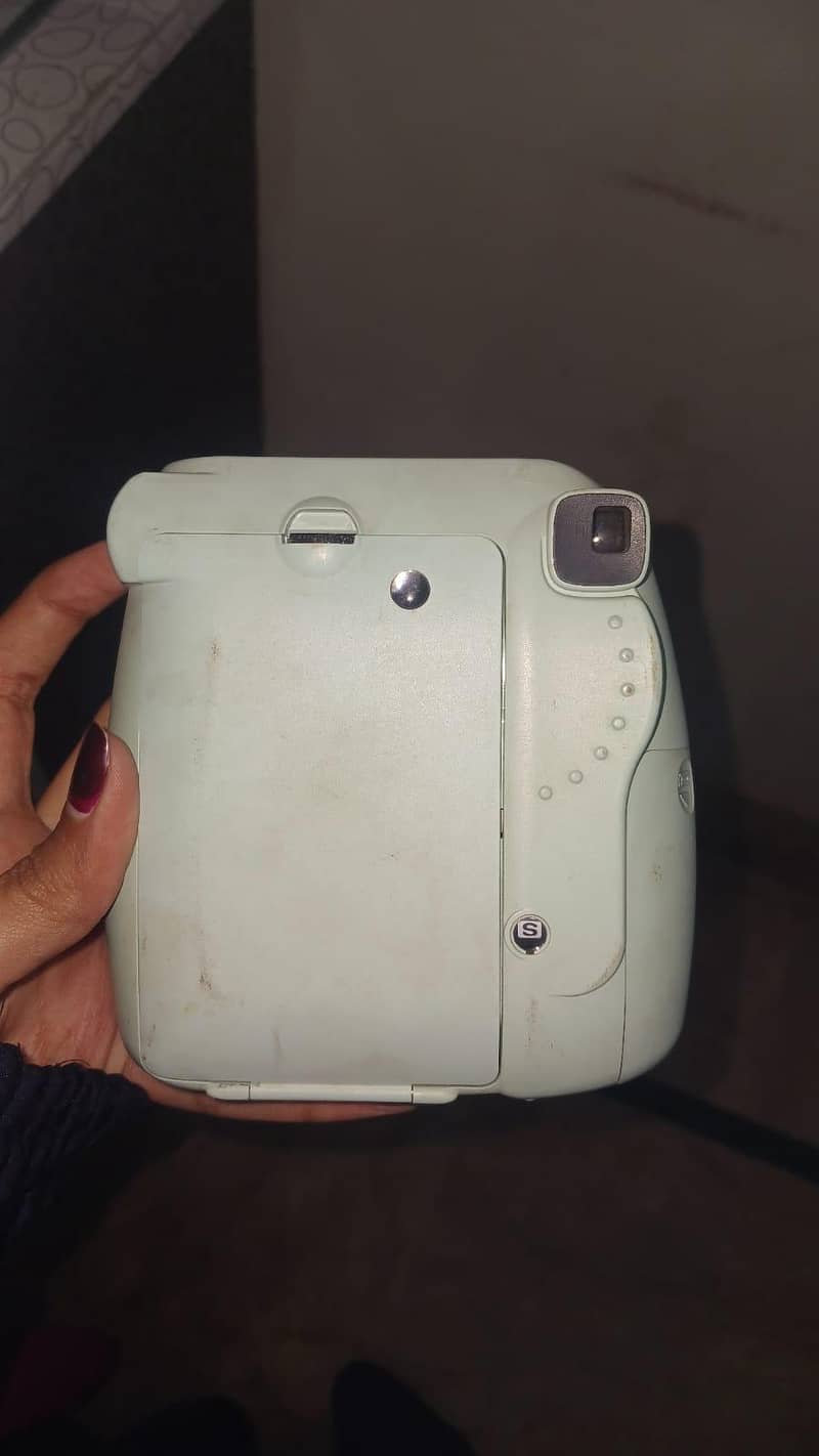 intax mini 9 camera 1