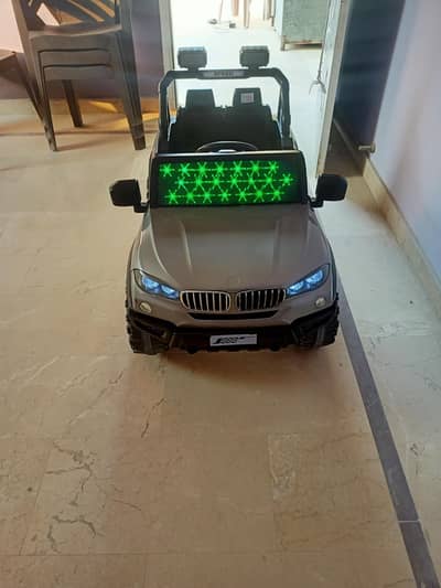 Kid electric jeep