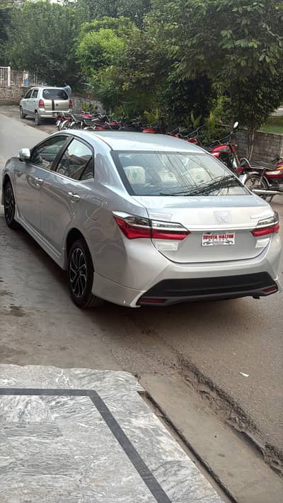 Toyota Corolla Altis Grande 2026 Beige