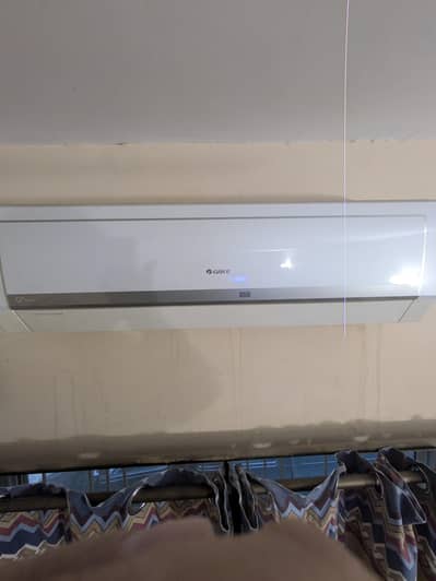 Gree 2 Ton invertor model 2014