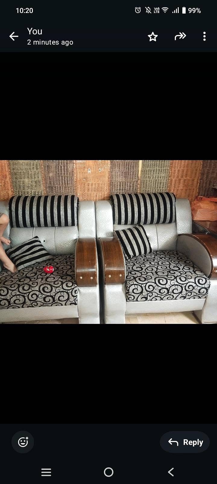 selling these sofa's 0