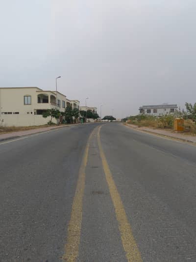 Precinct 6 272 yards residential plot available for sale in Bahria Town Karachi