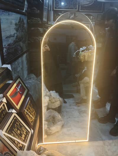 Pinterest mirror with stand and light