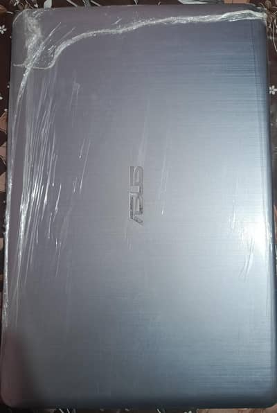 Asus laptop in 100% working condition