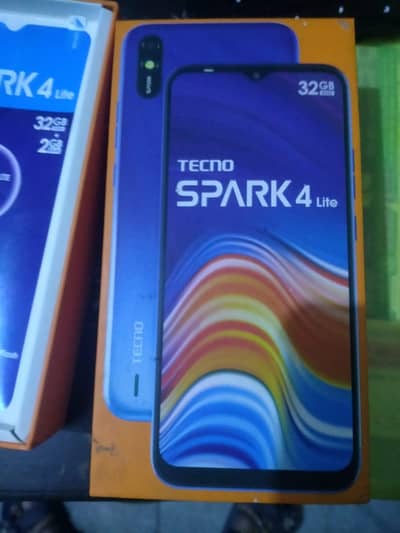 Tecno spark 4 lite