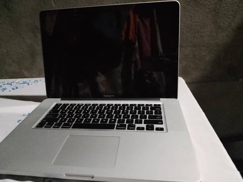 MacBook pro 0