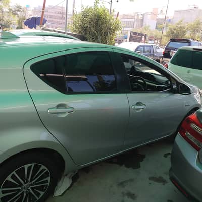 Toyota Aqua for sale urgent full orginal low millage