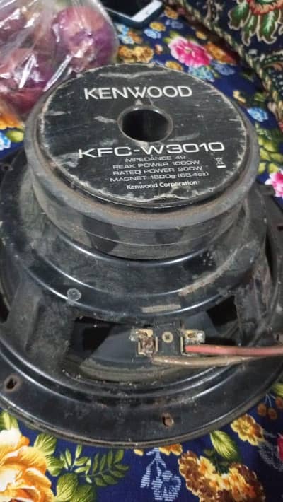 Kenwood woofer and speaker