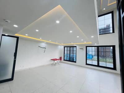 8 Marla Commercial floor for rent 2nd floor hot location