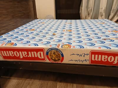 Durafoam Luxury 8 inch foam mattress in new condition