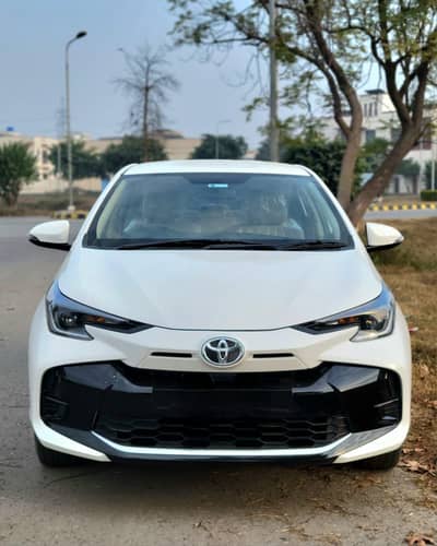 Toyota Yaris Gli CVT Model 2025 BtB Genuine