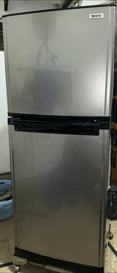Orient Refrigerator with Stablizer