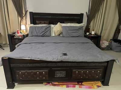 Dark brown bed set