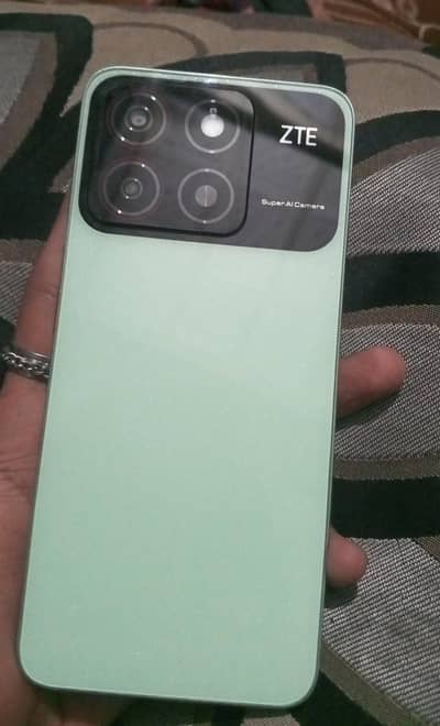 Blade A35 8,128 GB With box