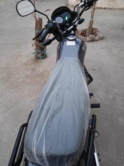 2023/24 2023 ka last ki Bike ha All jenoin All oky B