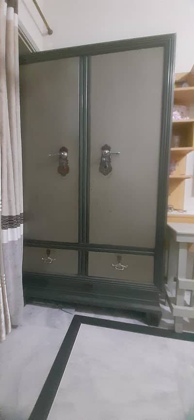 wardrobes iron matteril