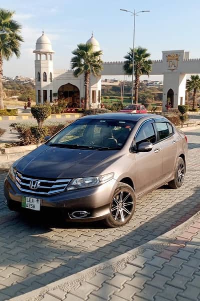 Honda city 1.3 aspire gun matalic Colour