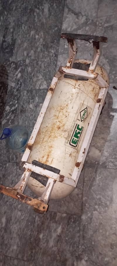 Landirenzo CNG Kit with EKC Cylinder