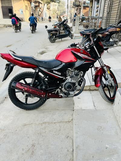 Ybr esd lush condition h new tyres