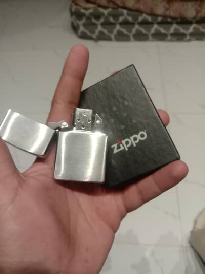 Genuine zippo lighter, made in usa, Nigotiable
