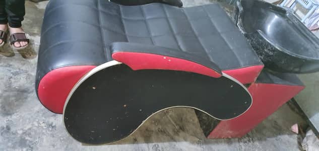 Salon Recliner Chair & Hair washer  for parlours