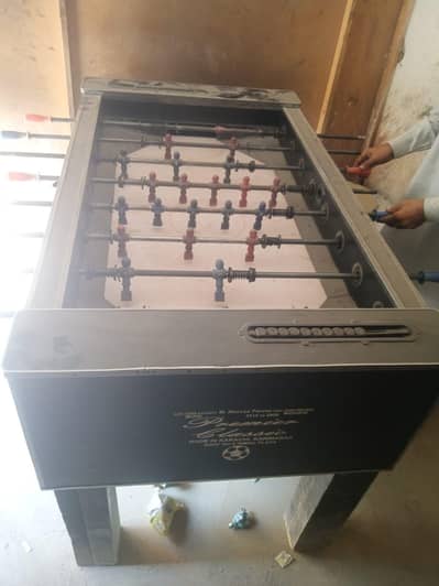 urgent sell lfoot ball & carrom bord for sell