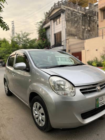 Toyota passo X 2012 minor touch ups due to scrathes.