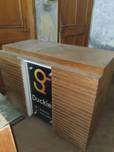 1 cash counter or 2 hanging counters