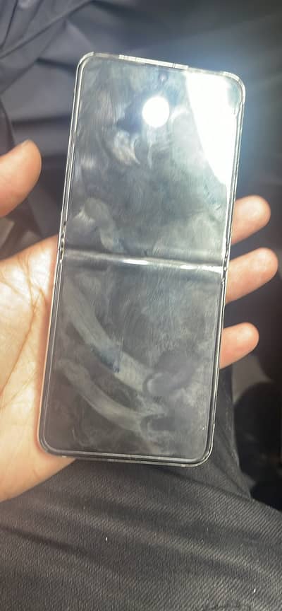 Z flip 5 offfical pta only lcd damage inner