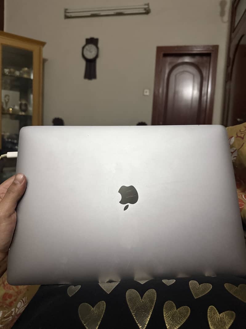 Macbook pro 2017 1